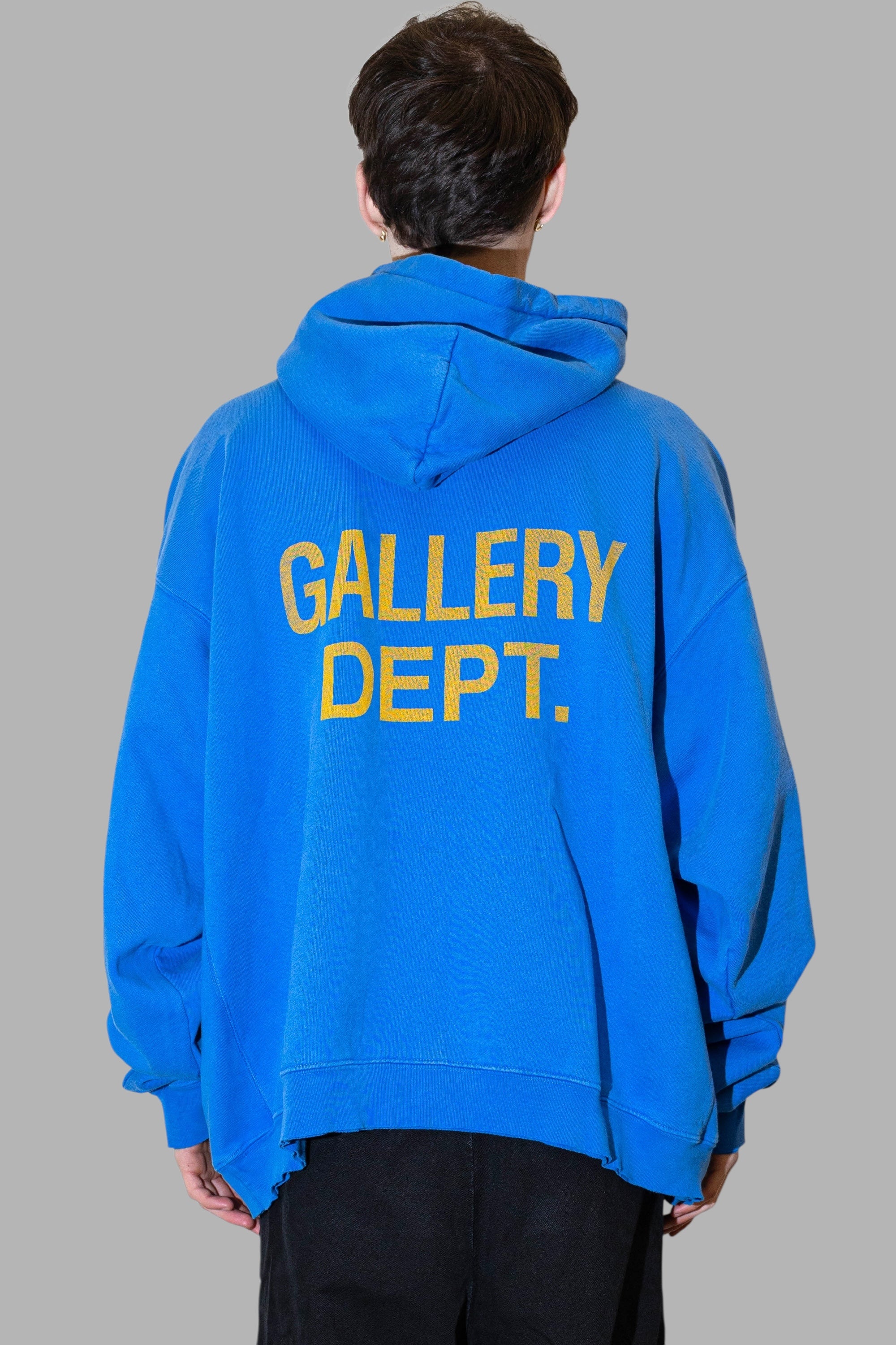 GALLERY DEPT- HOODIE BLU- LOGO GIALLO