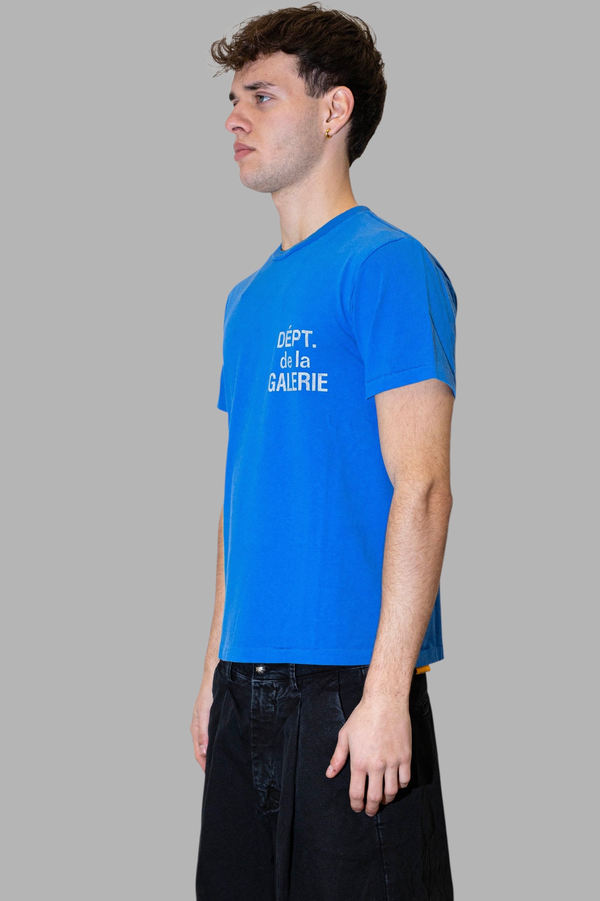 GALLERY DEPT- T-SHIRT AZZURRA- LOGO PANNA