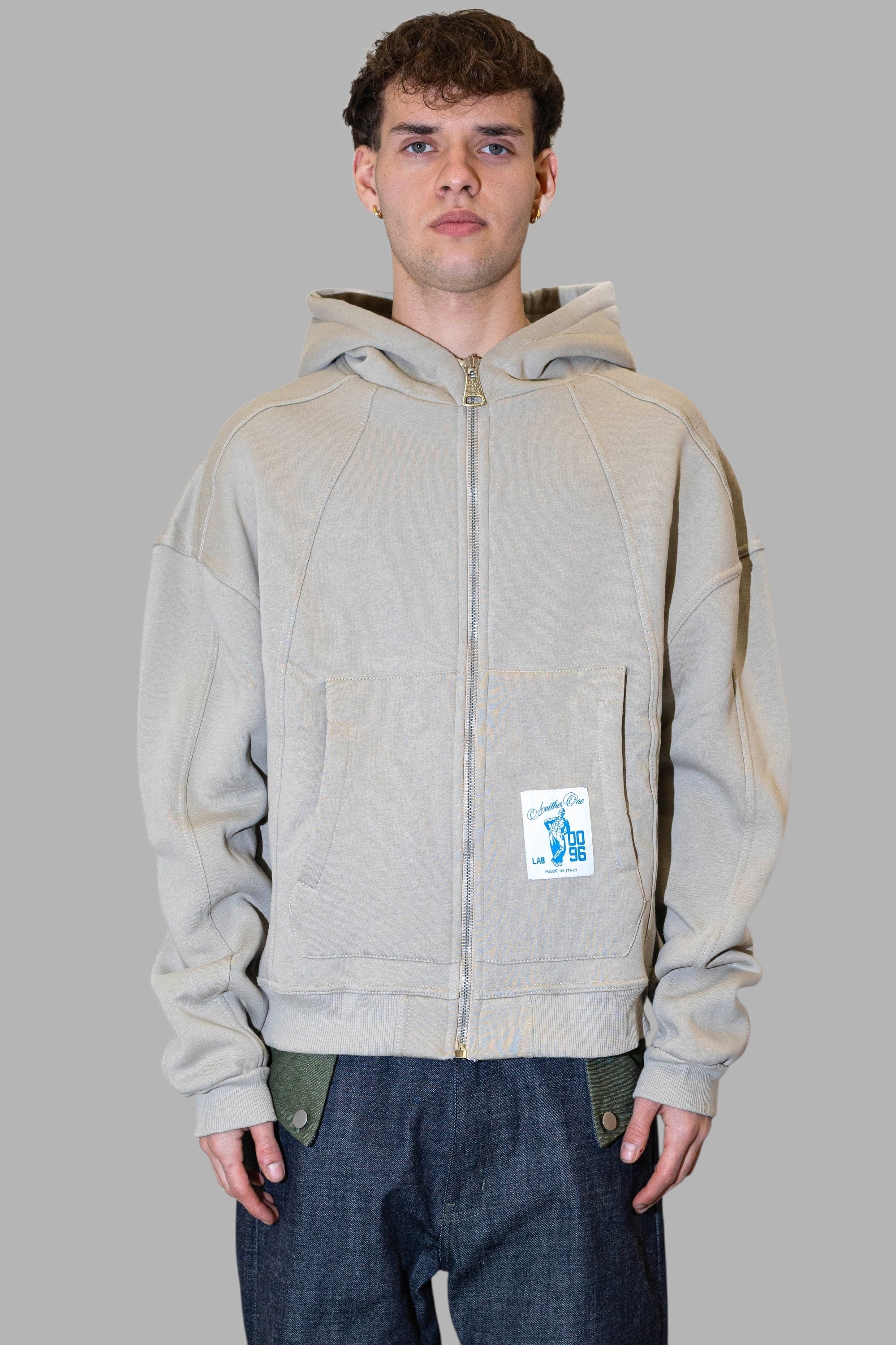 ANOTHER ONE - CROP ZIP HOODIE- BEIGE